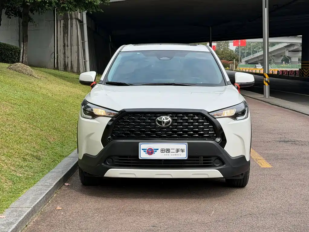 Toyota Corolla Cross — фото 2