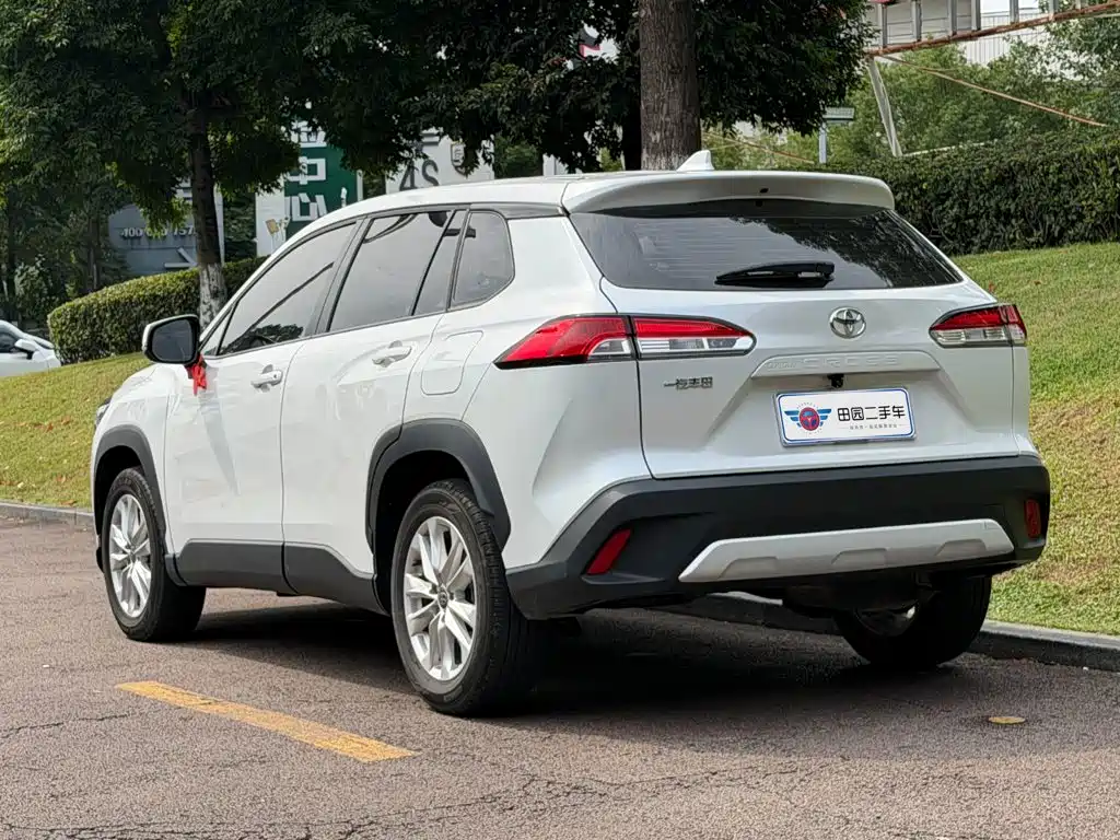 Toyota Corolla Cross — фото 4