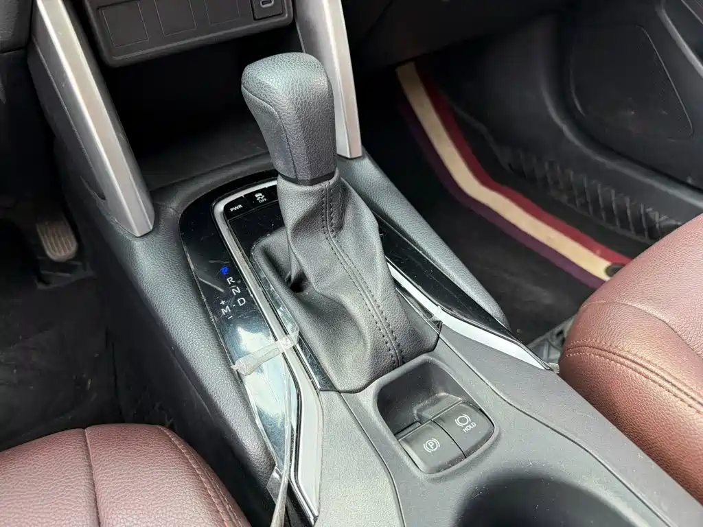 Toyota Corolla Cross — фото 9