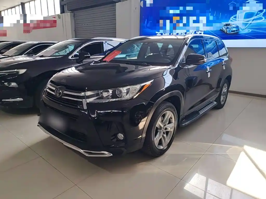 Toyota Highlander — фото 2