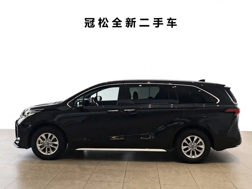 Toyota Granvia — фото 2