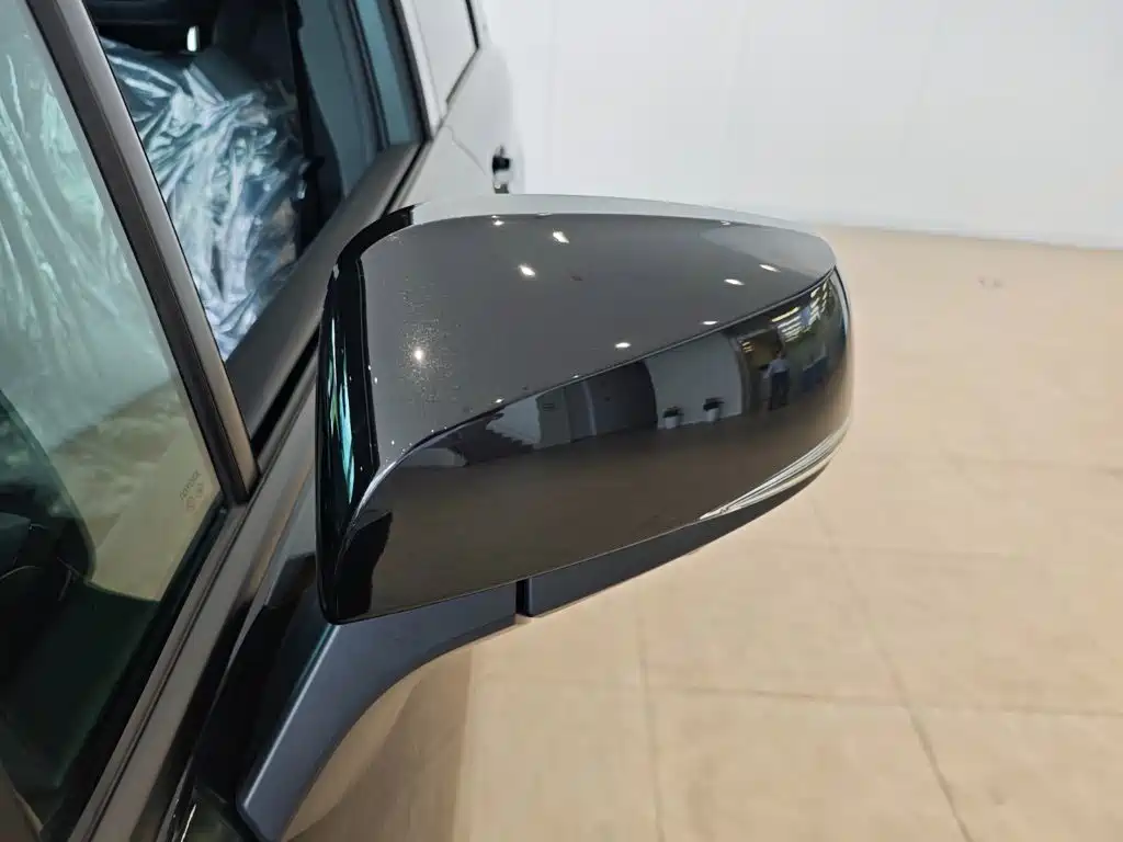 Toyota Granvia — фото 15