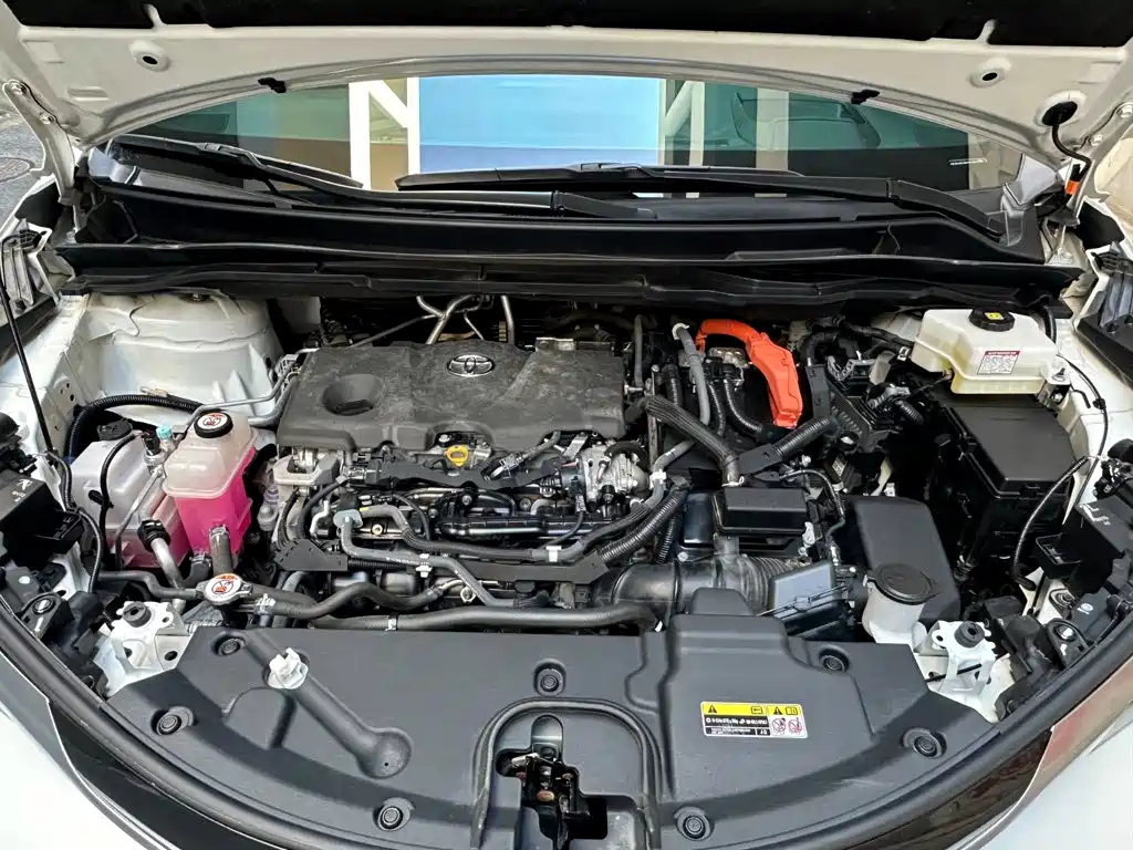 Toyota Granvia — фото 7
