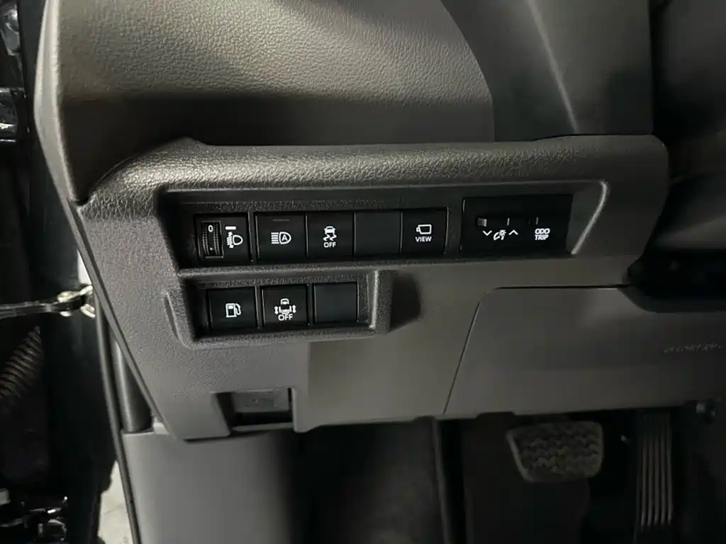 Toyota Sienna — фото 4