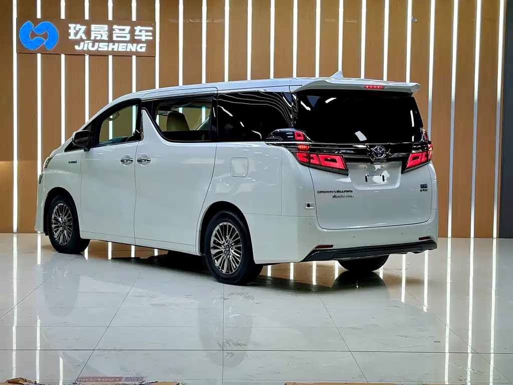 Toyota Vellfire — фото 14