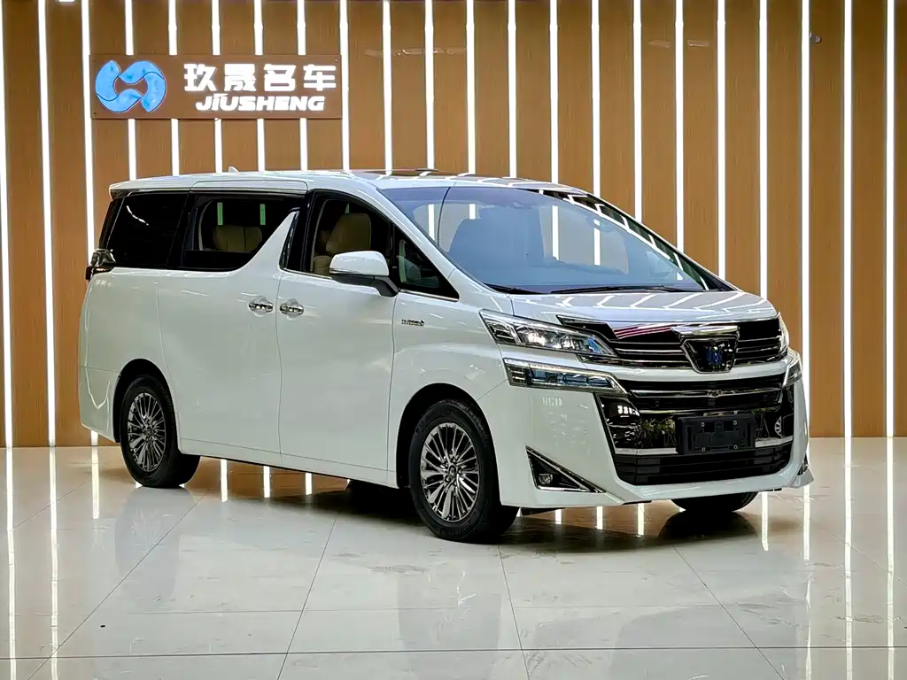 Toyota Vellfire — фото 3