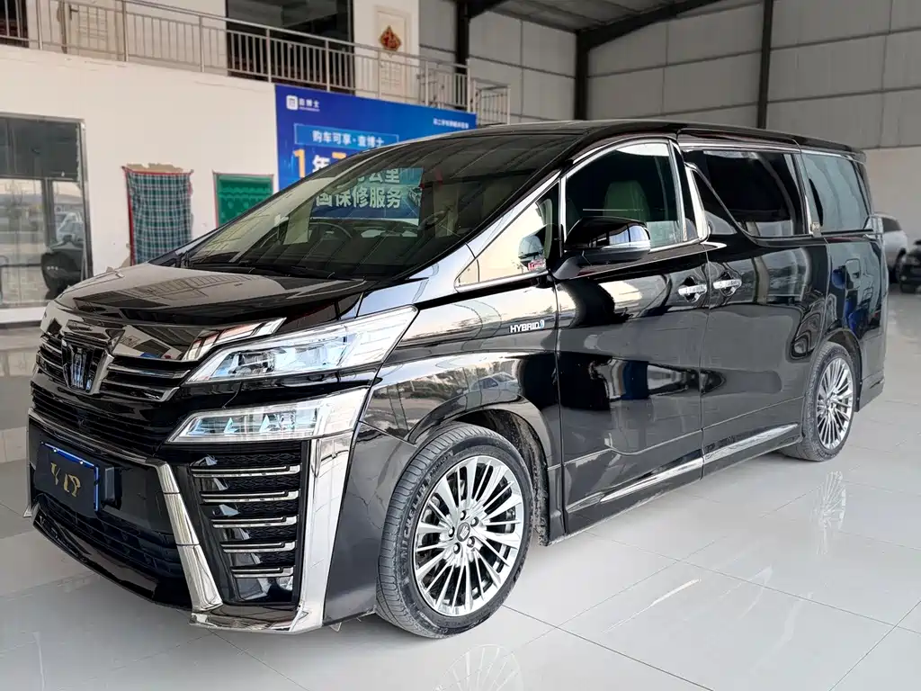Toyota Vellfire — фото 3