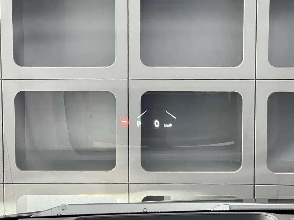 Toyota Alphard — фото 20