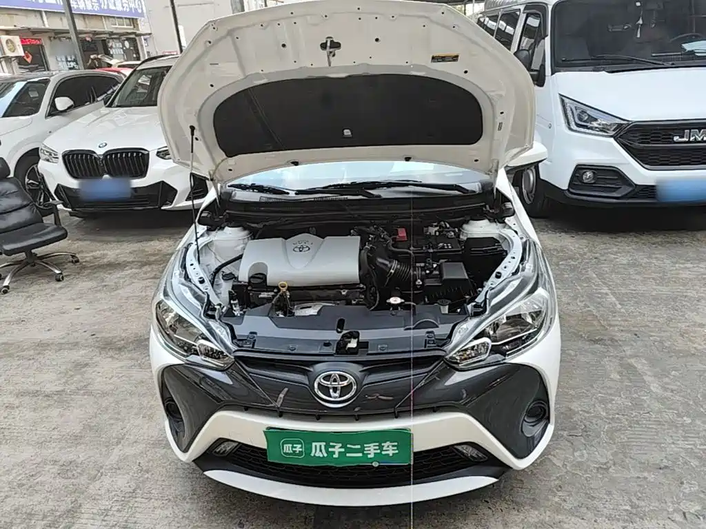 Toyota Yaris L — фото 20