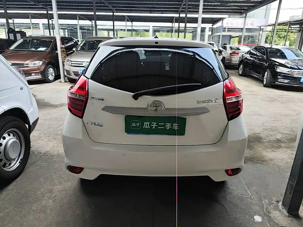 Toyota Yaris L — фото 6