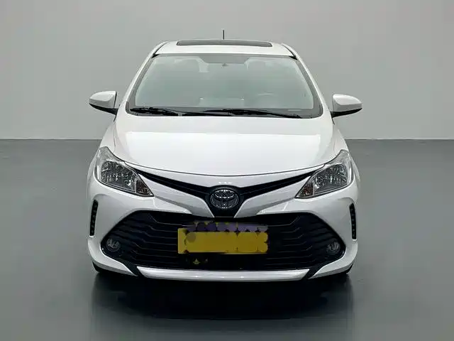 Toyota Vios — фото 2
