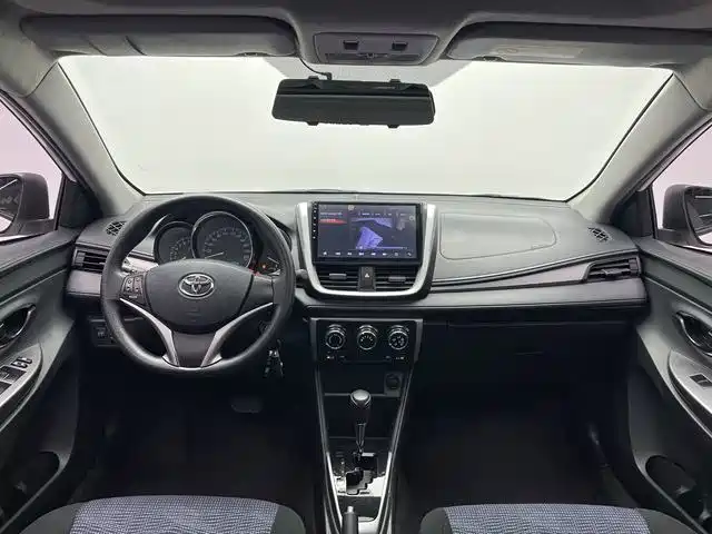 Toyota Vios — фото 9