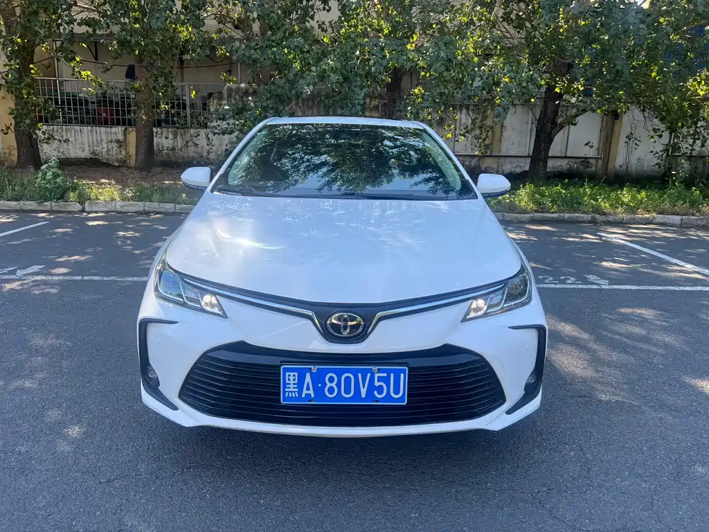 Toyota Corolla — фото 2