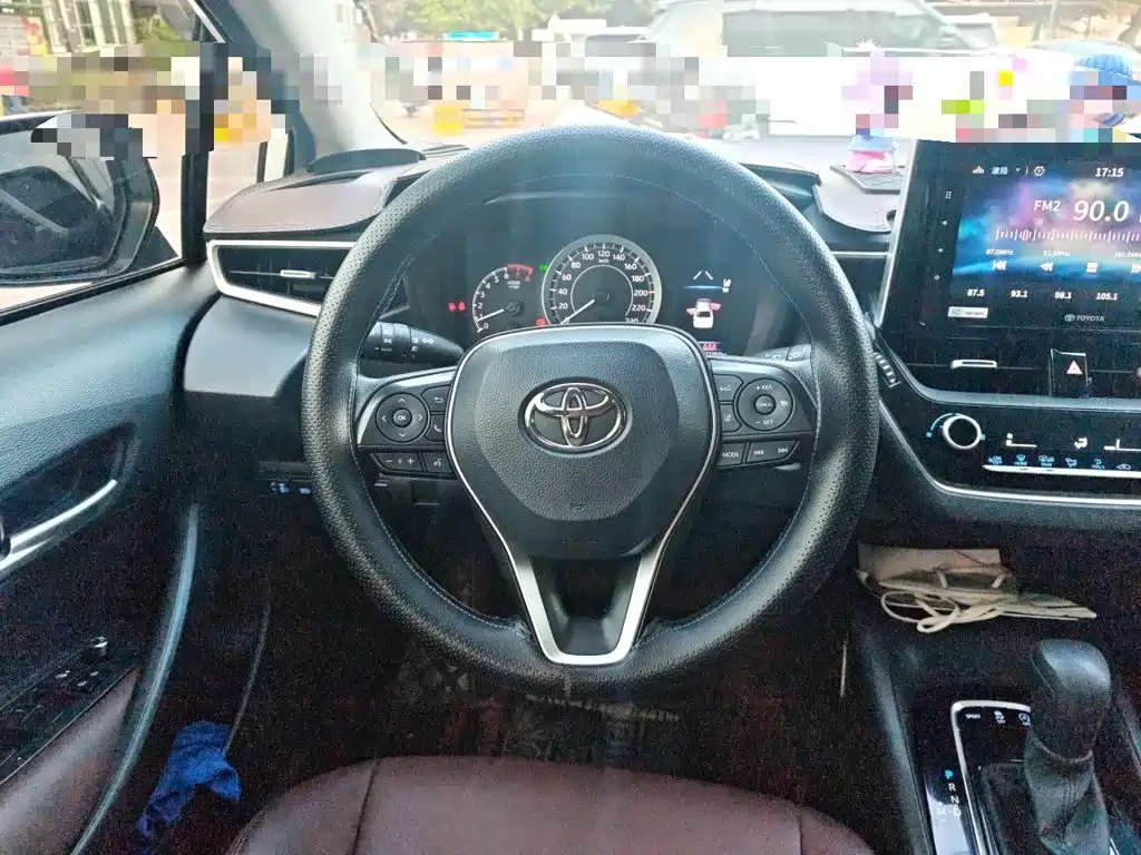 Toyota Corolla — фото 3