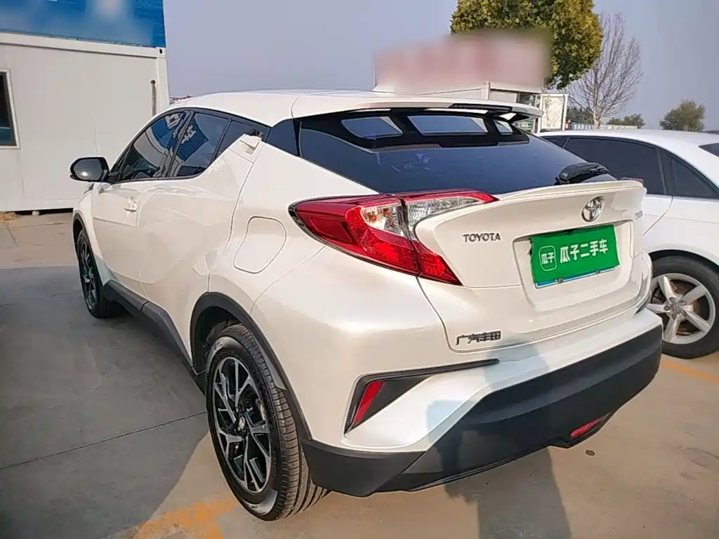 Toyota C-HR — фото 5