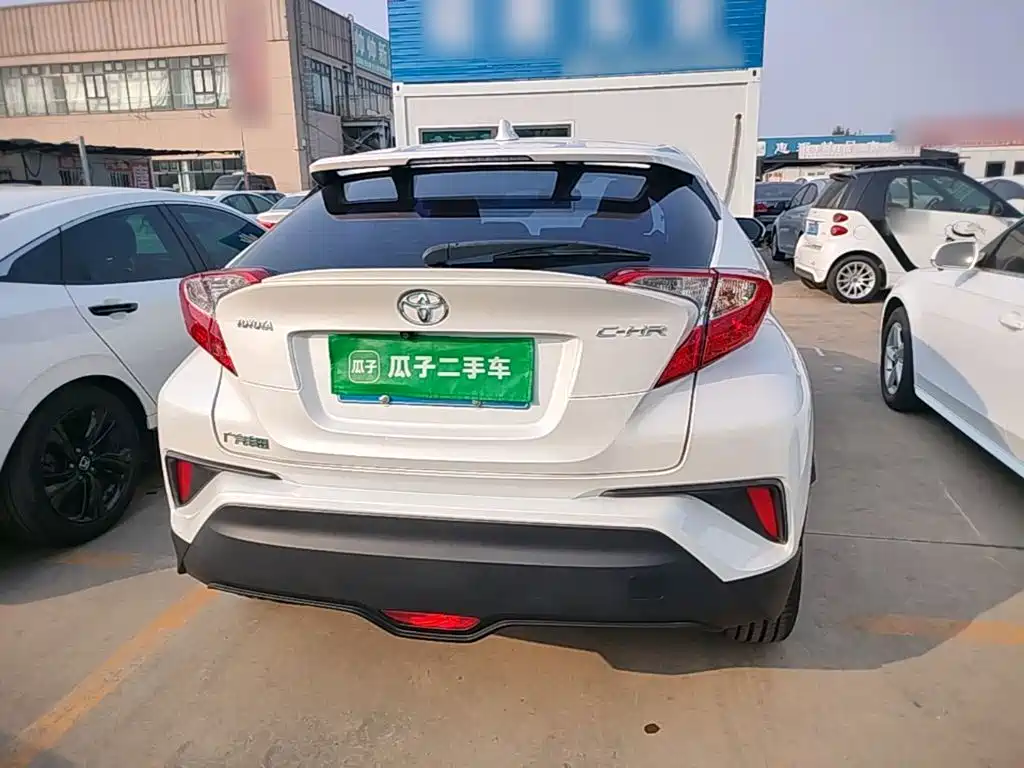Toyota C-HR — фото 6