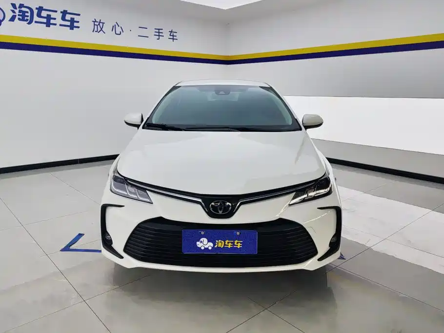 Toyota Corolla — фото 2