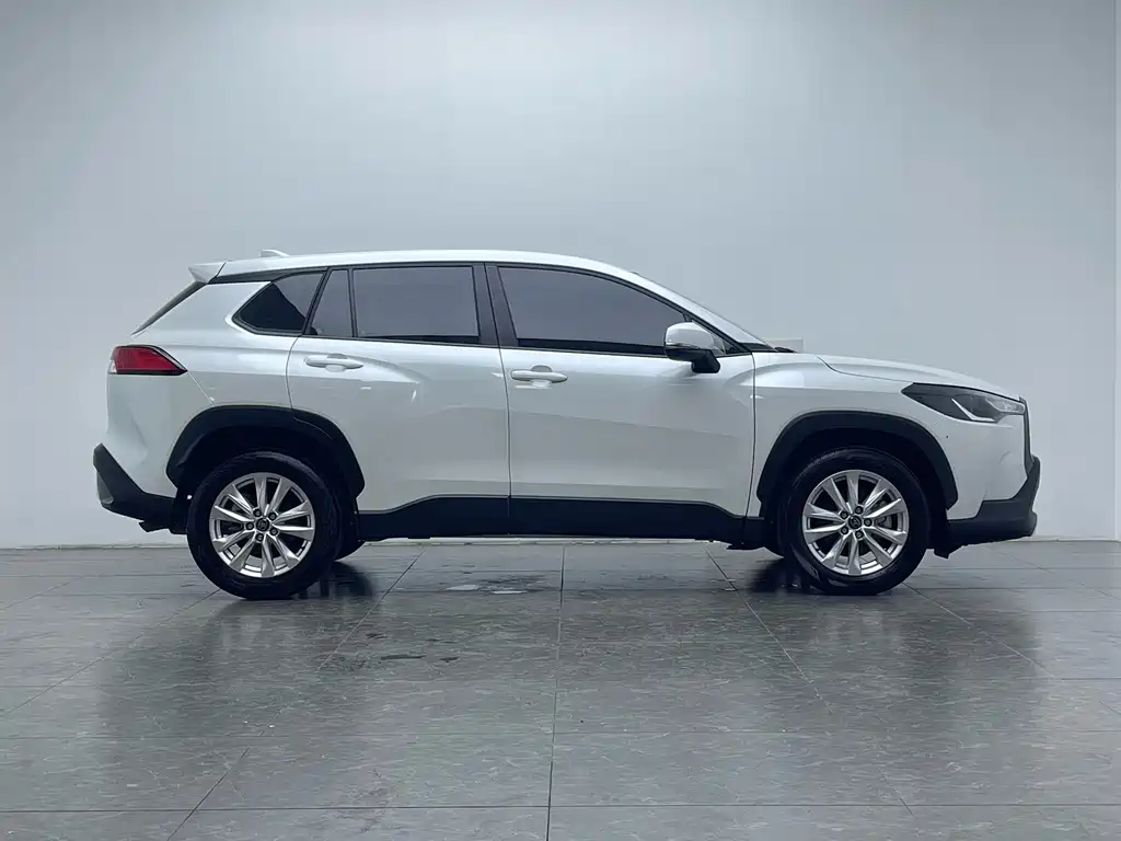 Toyota Corolla Cross — фото 7