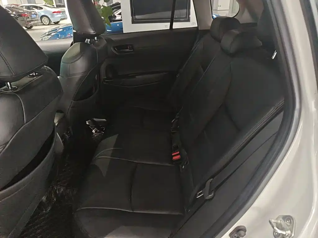 Toyota Corolla Cross — фото 17