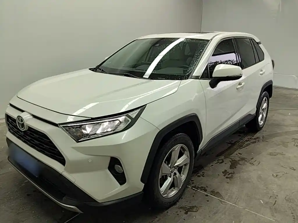 Toyota RAV4 — фото 2