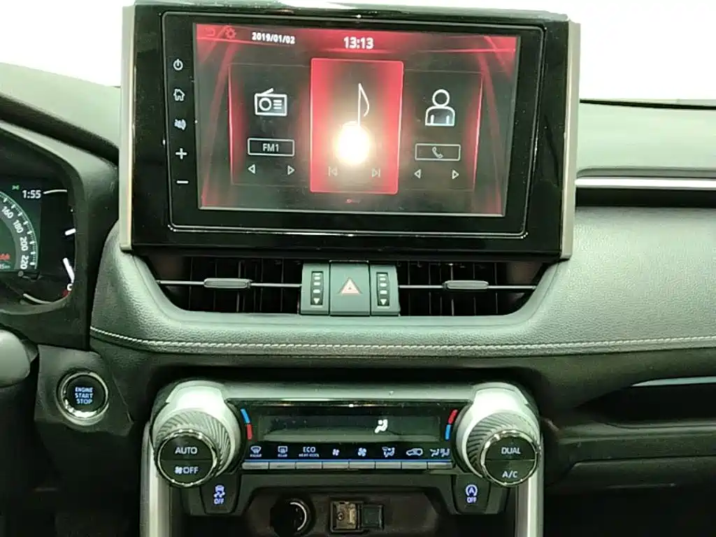 Toyota RAV4 — фото 13