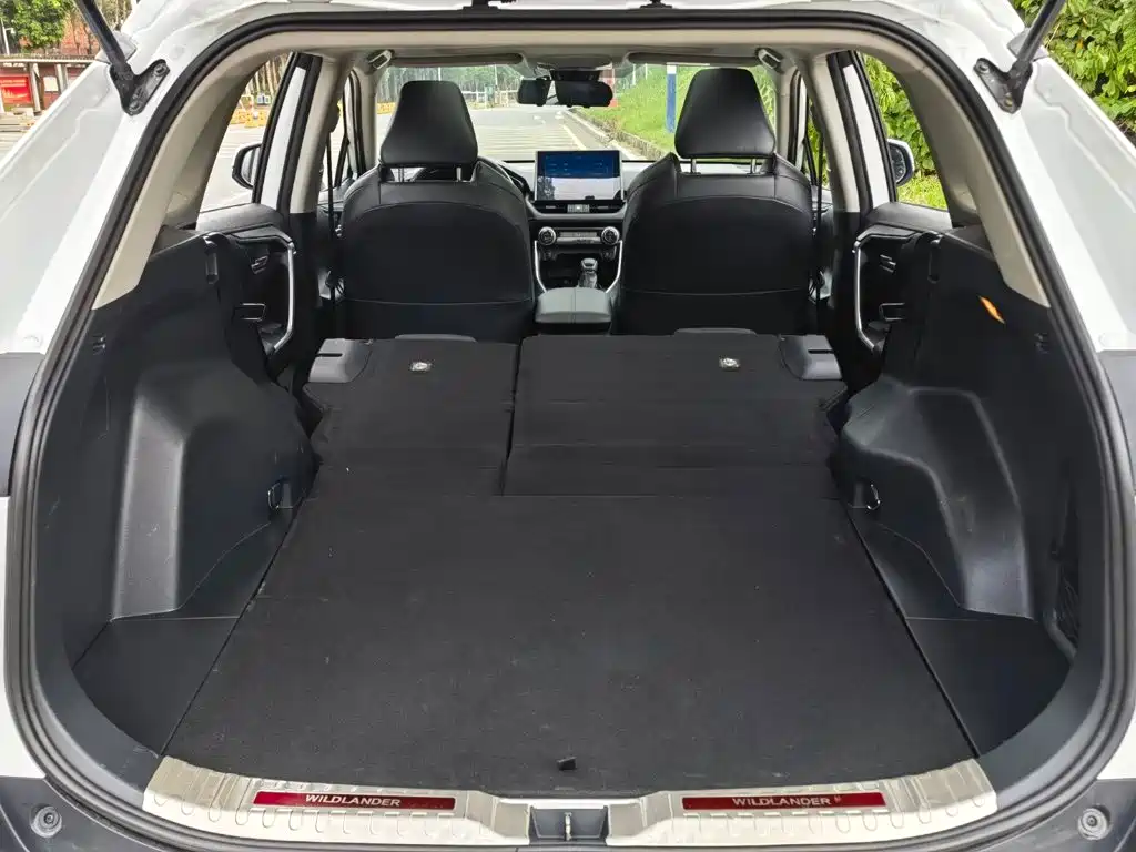 Toyota Wildlander — фото 11