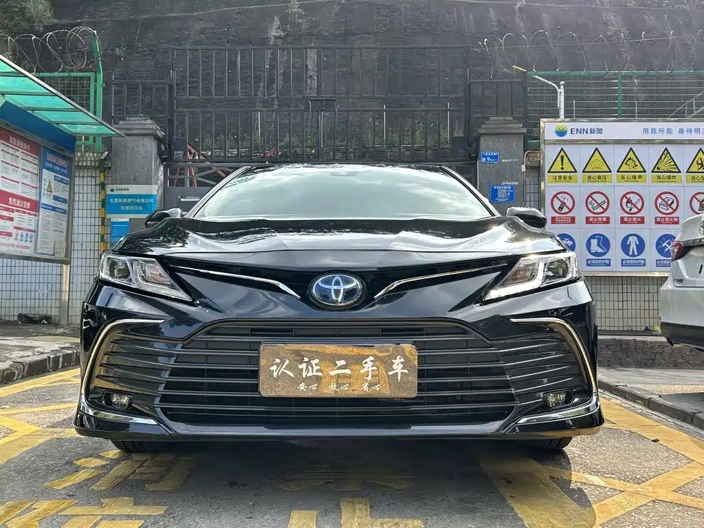 Toyota Camry — фото 6