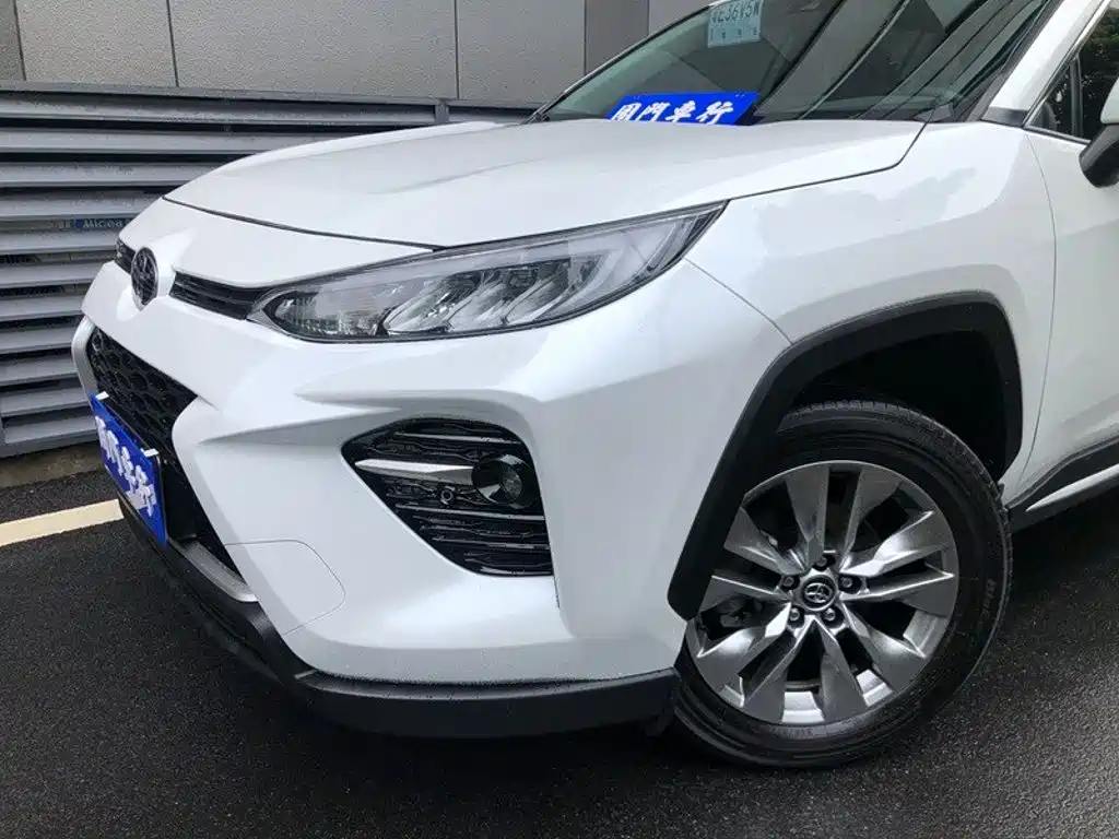 Toyota Wildlander — фото 3