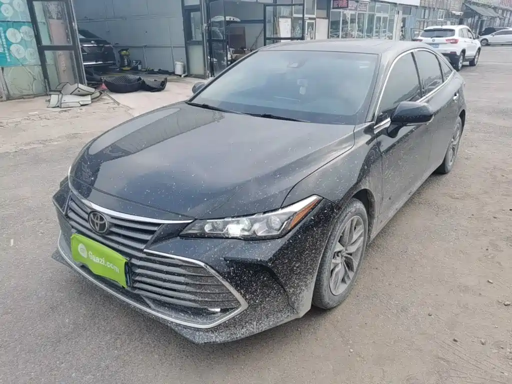 Toyota Avalon — фото 2