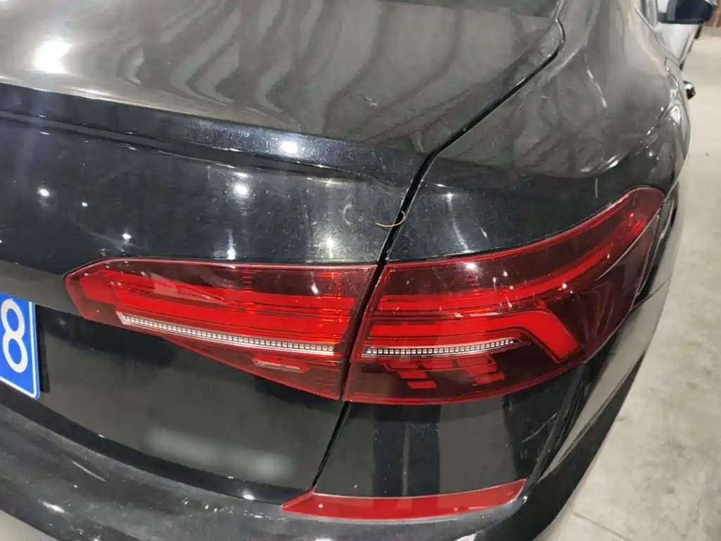 Volkswagen Passat — фото 8