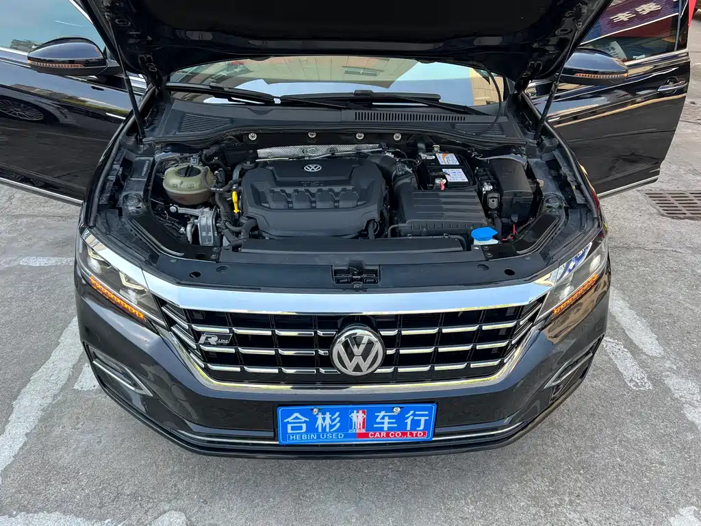 Volkswagen Passat — фото 32