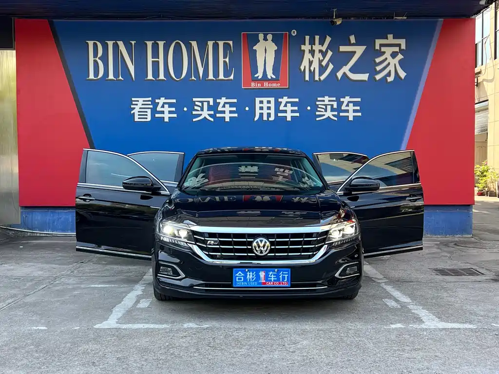 Volkswagen Passat — фото 5