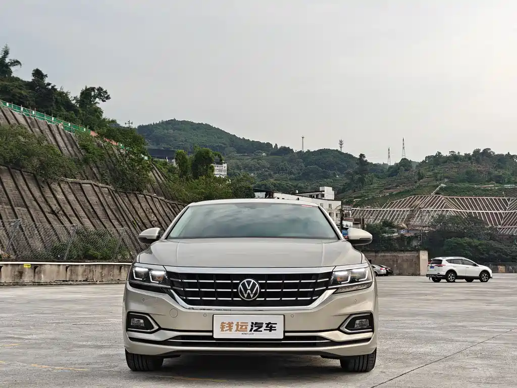 Volkswagen Passat — фото 2