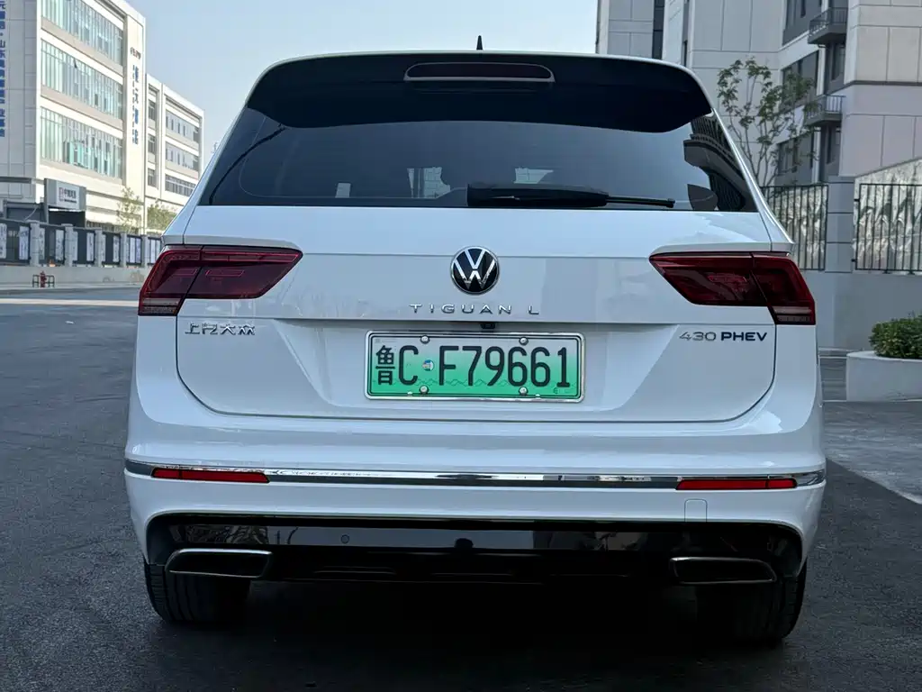 Volkswagen Tiguan L PHEV — фото 8