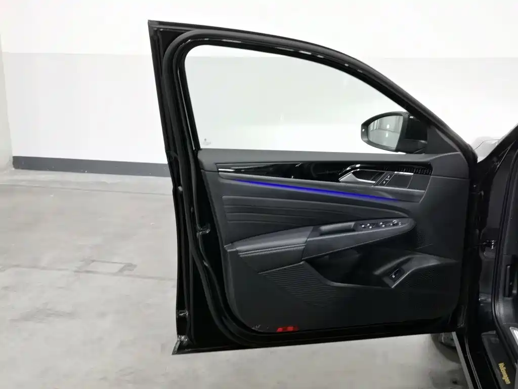Volkswagen Passat — фото 8