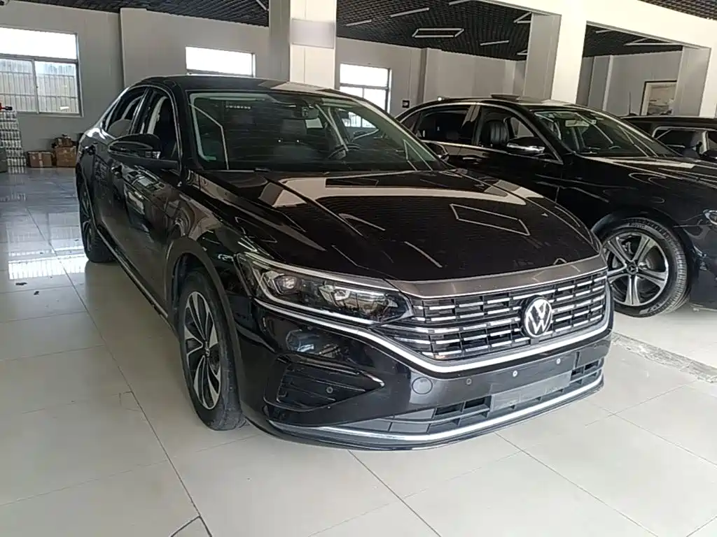 Volkswagen Passat — фото 4