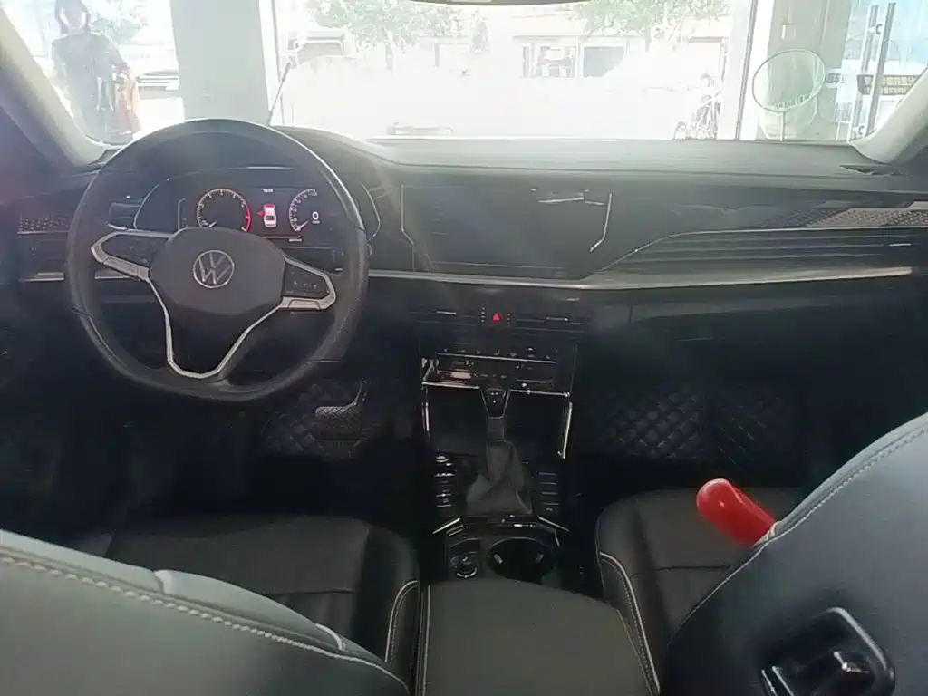 Volkswagen Passat — фото 10