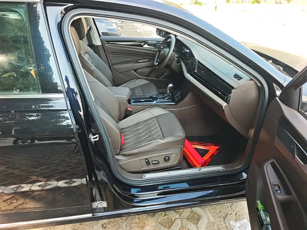 Volkswagen Passat — фото 9