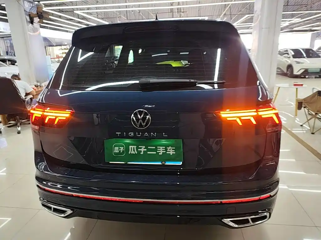 Volkswagen Tiguan L — фото 6
