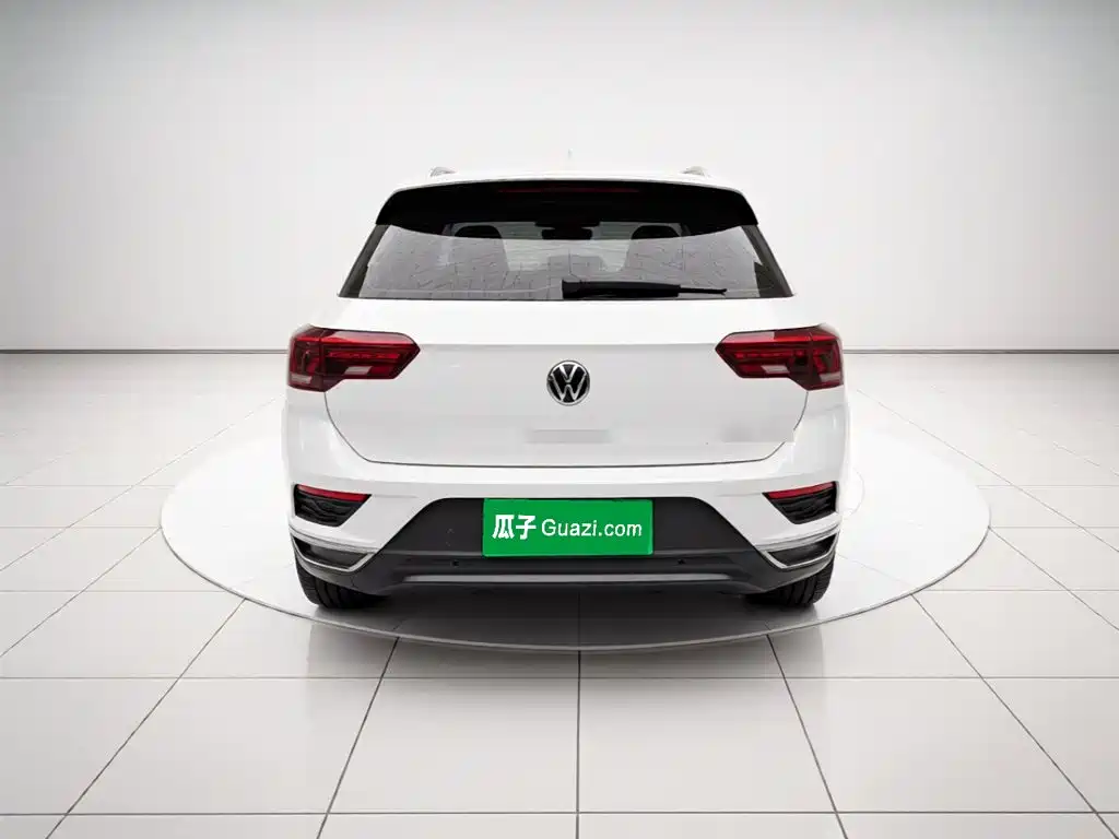 Volkswagen T-Roc — фото 3