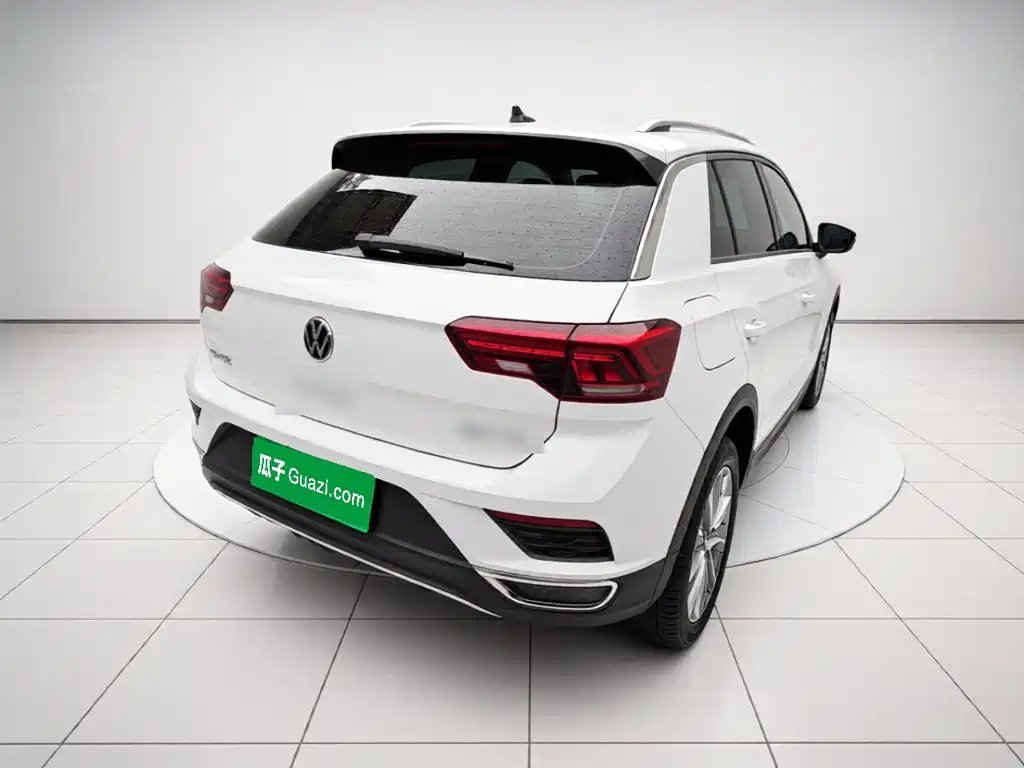 Volkswagen T-Roc — фото 4