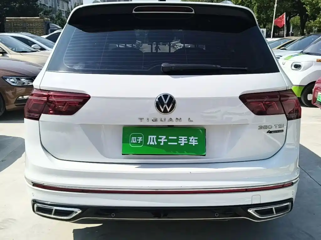 Volkswagen Tiguan L — фото 6