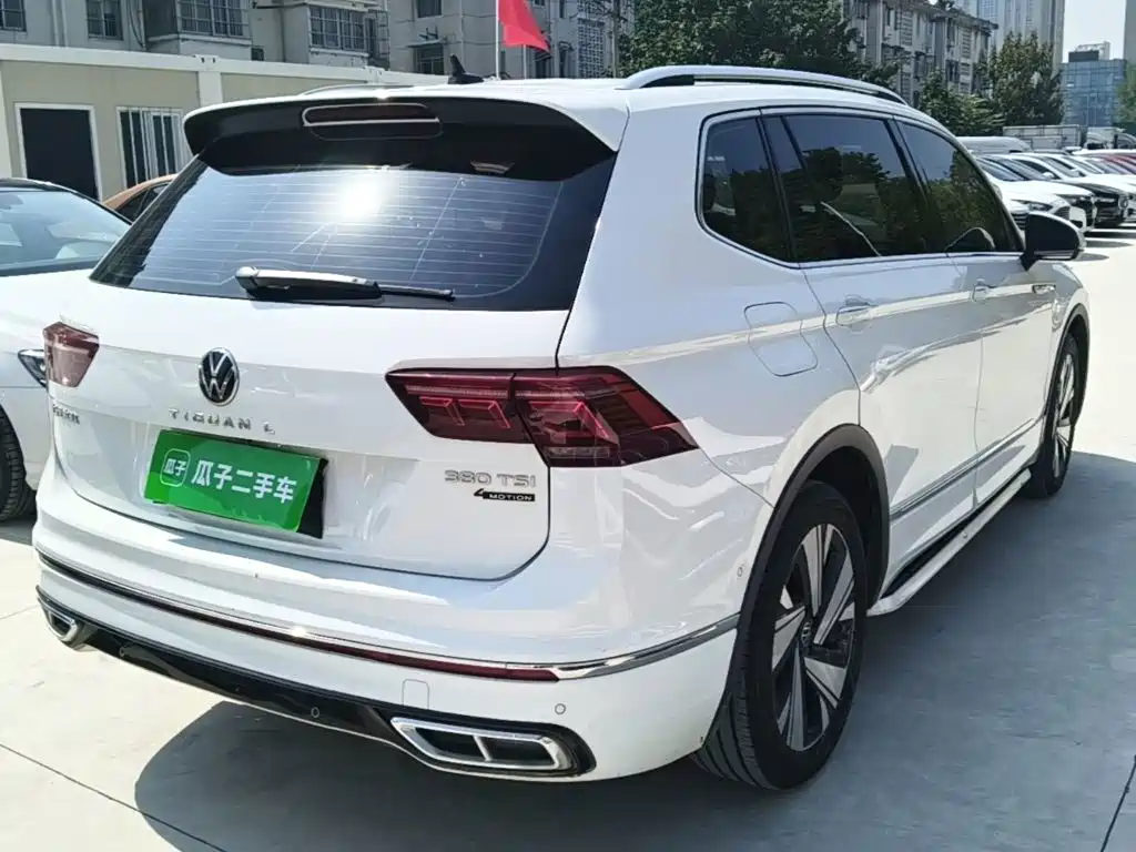 Volkswagen Tiguan L — фото 7