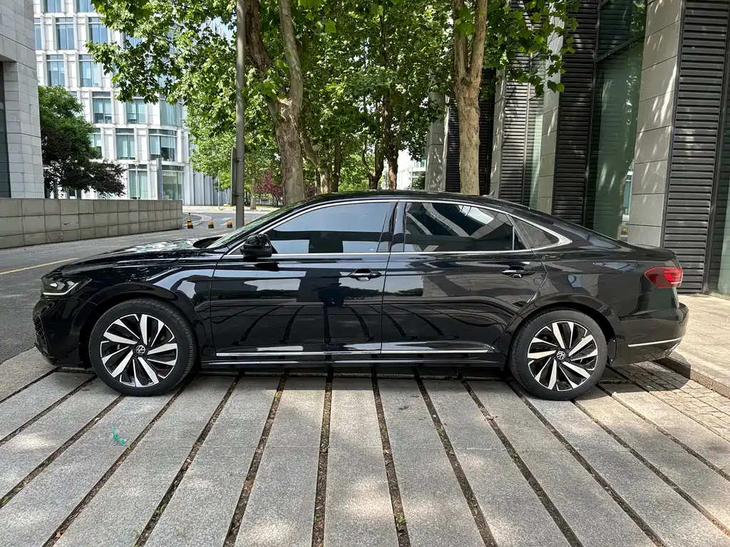 Volkswagen Passat — фото 4