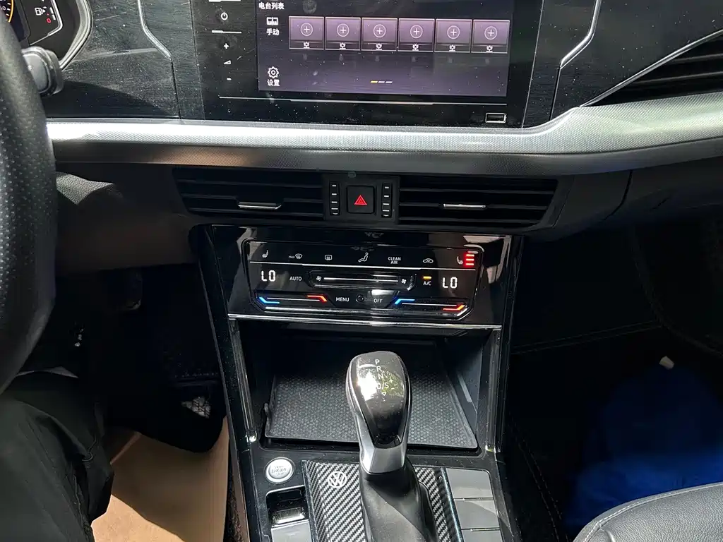 Volkswagen Passat — фото 10