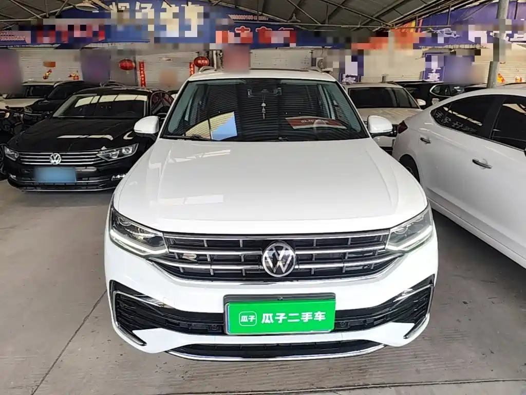 Volkswagen Tiguan L — фото 3