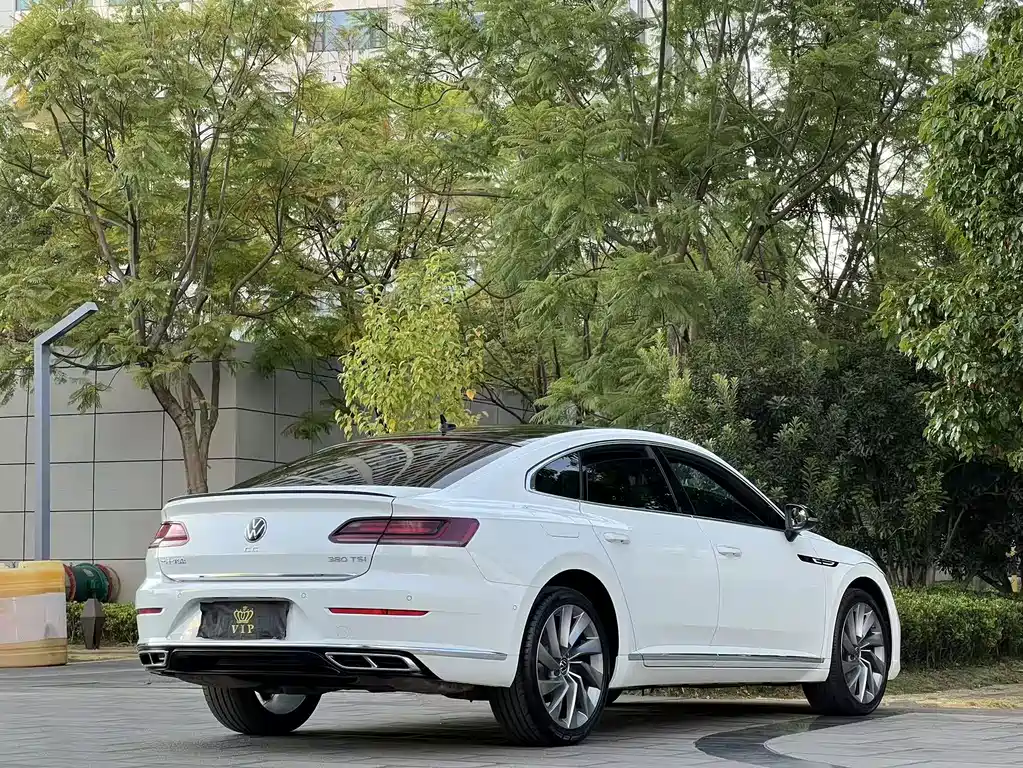 Volkswagen CC — фото 5