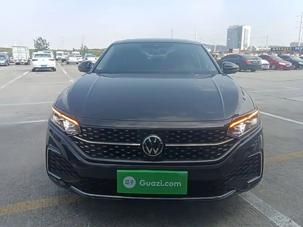 Volkswagen Passat — фото 3