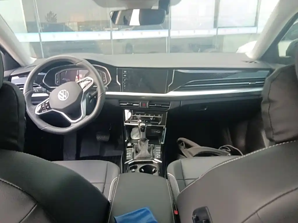 Volkswagen Passat — фото 10