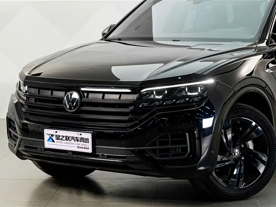 Volkswagen Touareg — фото 2